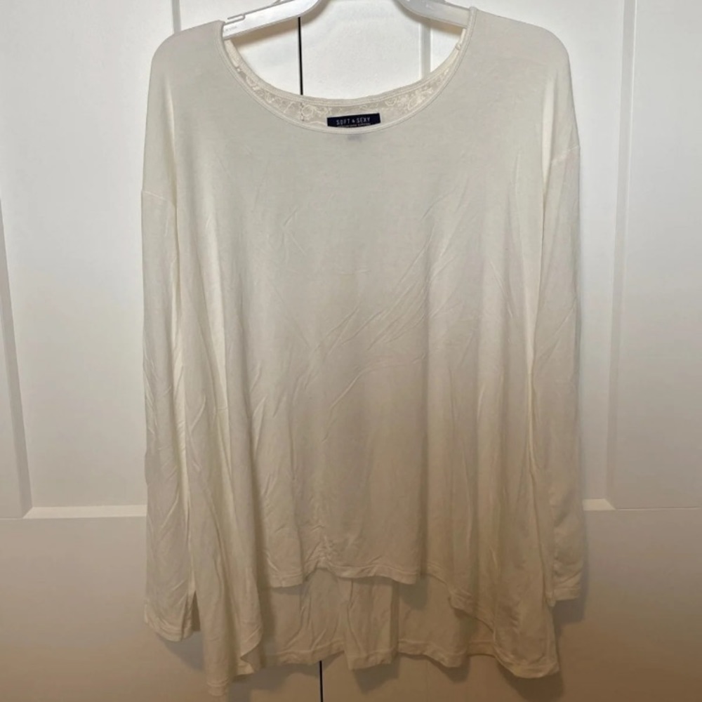 American Eagle top
